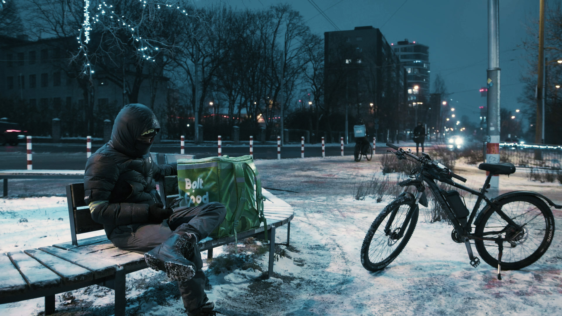 Alien Rider still 2